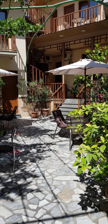 Danisimo Hotel Tbilisi Eksteriør billede