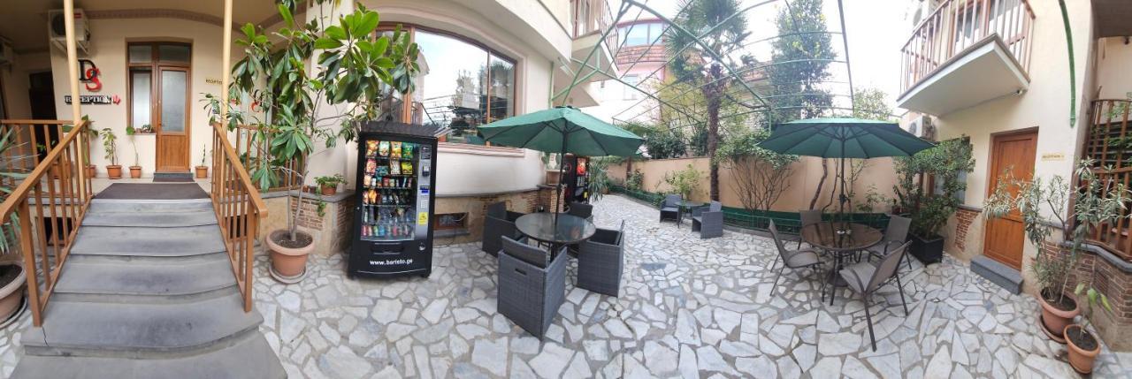 Danisimo Hotel Tbilisi Eksteriør billede