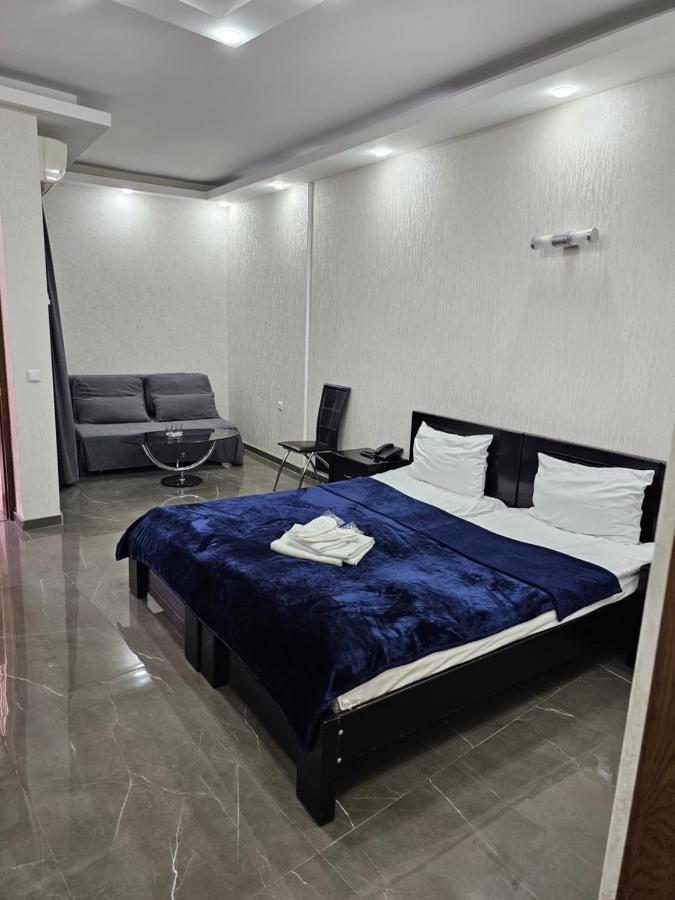 Danisimo Hotel Tbilisi Værelse billede